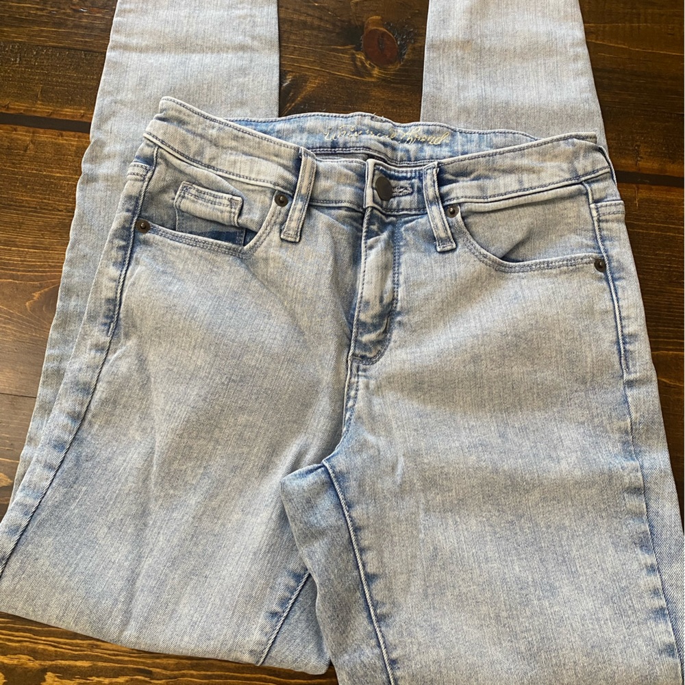 Universal Threads High-Rise Skinny Acid Wash Jeans Size 2/26R